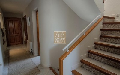  Fantástica villa con vistas panorámicas al mar.